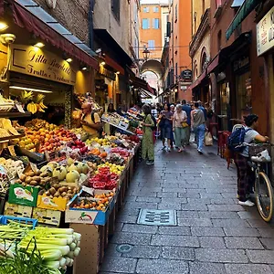 Koro's - Pescherie Vecchie , Bologna Italy
